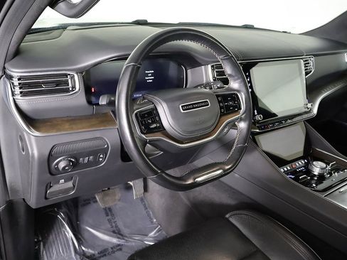 Used 2023 Jeep Grand Wagoneer Series II AWD/4WD image 29
