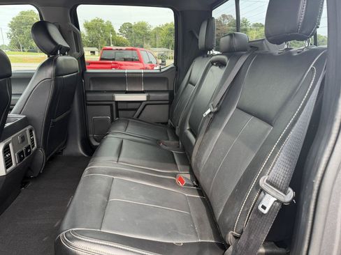 Used 2021 Ford F250 Lariat w/ Lariat Value Package AWD/4WD image 12