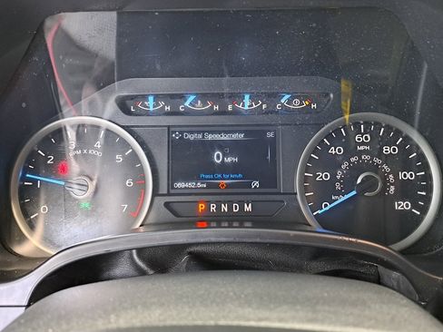 Used 2018 Ford F150 XLT w/ Equipment Group 302A Luxury image 9