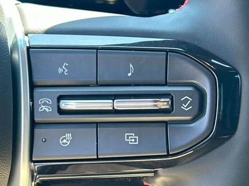 New 2026 Chevrolet Colorado Z71 w/ Technology Package AWD/4WD image 25