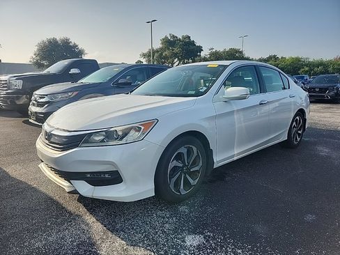 Used 2017 Honda Accord EX-L image 7