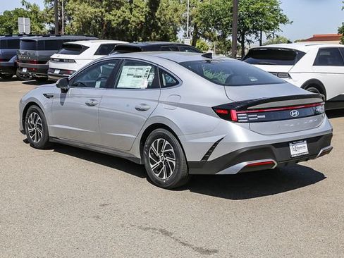 New 2026 Hyundai Sonata Blue FWD image 2