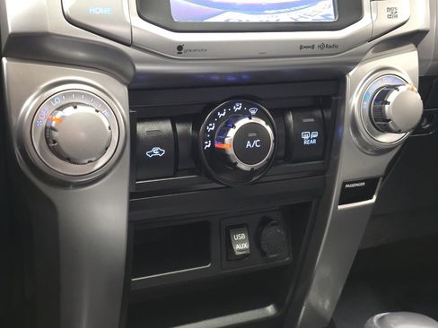 Used 2019 Toyota 4Runner SR5 Premium image 36