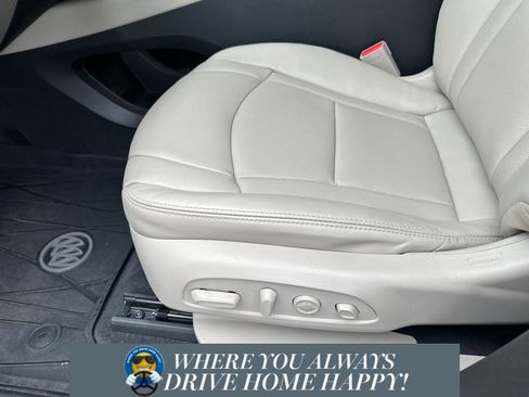 Used 2020 Buick Enclave Premium w/ Sun and Sites Package FWD image 7