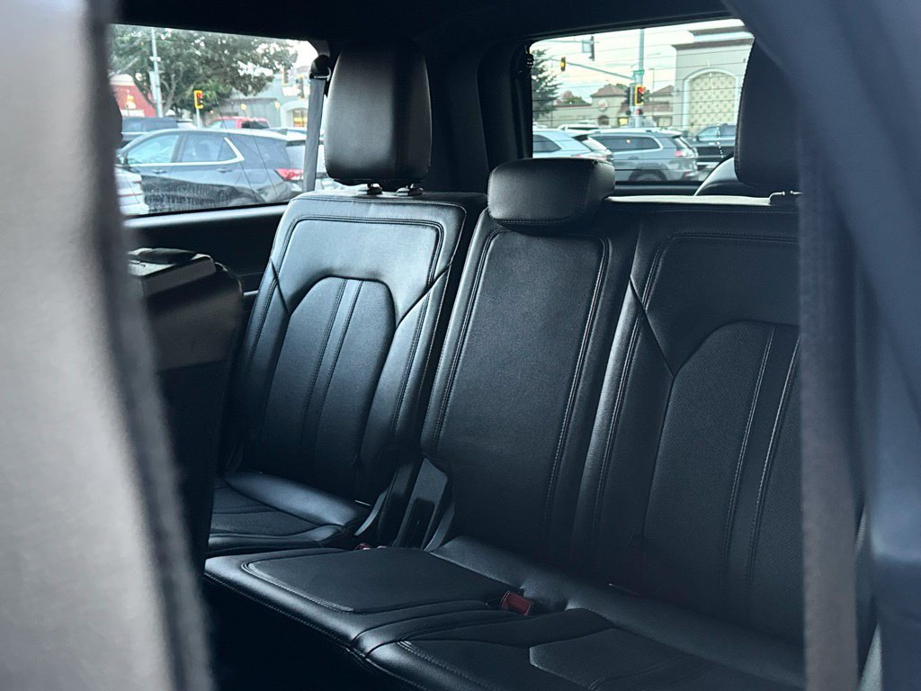 Used 2023 Ford Expedition Max Limited RWD image 18