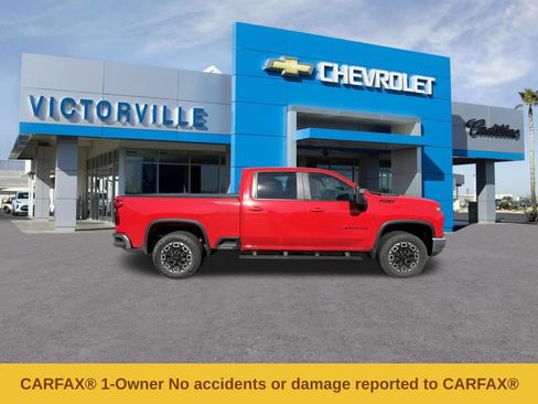Used 2024 Chevrolet Silverado 2500 LT w/ Convenience Package AWD/4WD image 4