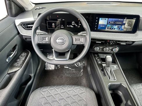New 2025 Nissan Kicks SV w/ Charging Package image 28