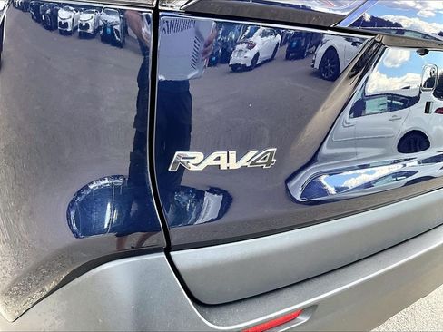 Certified 2024 Toyota RAV4 XLE FWD image 27
