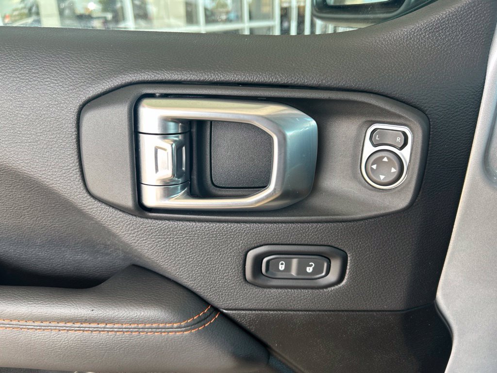 Used 2023 Jeep Gladiator Mojave w/ Cold Weather Group AWD/4WD image 25
