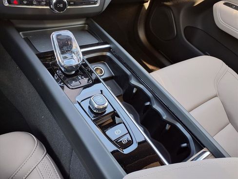 New 2026 Volvo XC60 B5 Plus w/ Protection Package Premier image 14