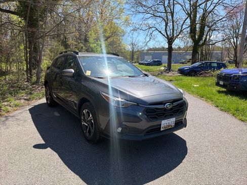 Used 2025 Subaru Crosstrek 2.0i Premium image 2