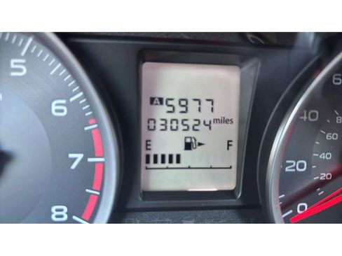 Used 2018 Subaru Forester 2.5i AWD/4WD image 15