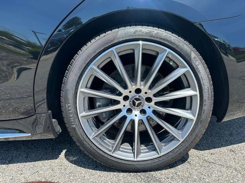 Used 2025 Mercedes-Benz S 580 4MATIC Sedan image 14
