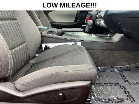 Used 2015 Chevrolet Camaro LS RWD image 23