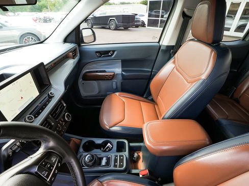 Used 2023 Ford Maverick Lariat w/ Lariat Luxury Package AWD/4WD image 36