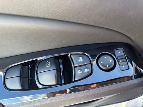 New 2025 Nissan Altima 2.5 SL image 19