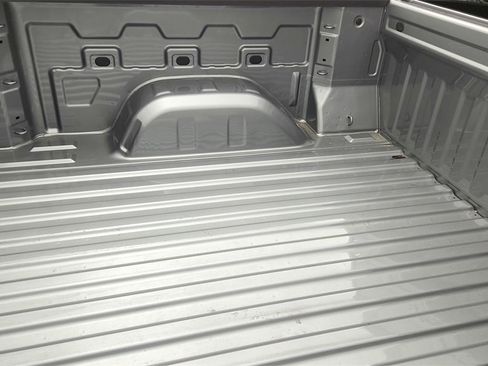 Certified 2025 Chevrolet Silverado 1500 LT image 32