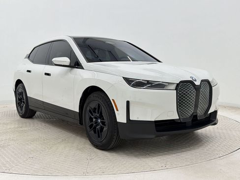 Certified 2023 BMW iX xDrive50 w/ Convenience Package AWD/4WD image 7