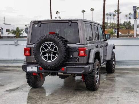 New 2025 Jeep Wrangler Unlimited Rubicon image 9