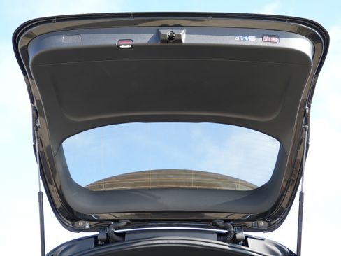 New 2026 Mercedes-Benz GLC 300 4MATIC image 19