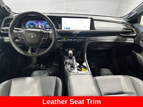 Certified 2024 Toyota Crown Platinum AWD/4WD image 10