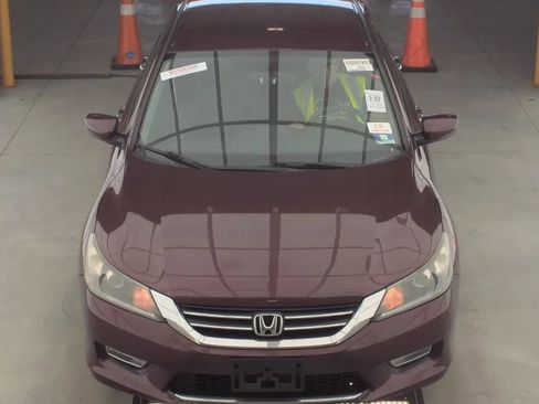 Used 2013 Honda Accord Sport image 2