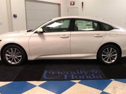 Used 2021 Honda Accord LX image 5