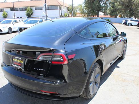 Used 2022 Tesla Model 3 Long Range AWD/4WD image 32