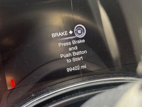 Used 2019 Jeep Grand Cherokee Limited AWD/4WD image 3