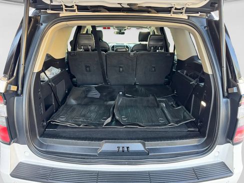 Used 2018 Ford Expedition Platinum AWD/4WD image 24