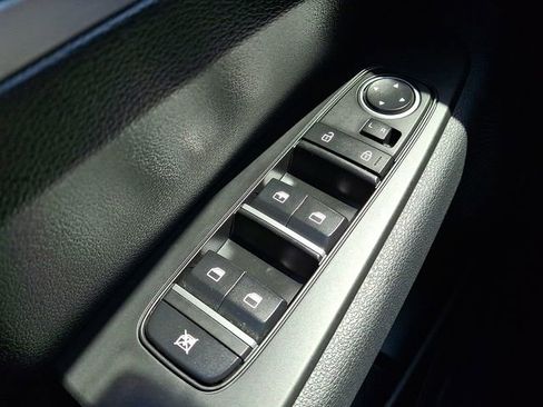 Certified 2023 Kia Forte LXS image 24