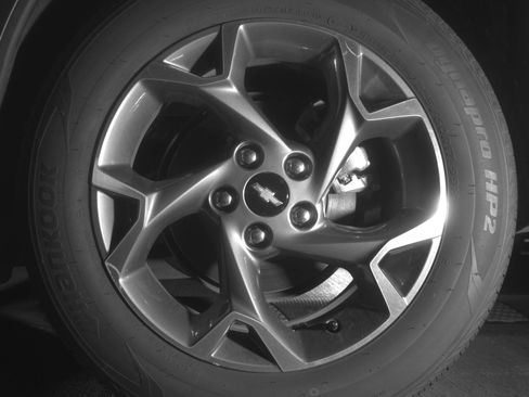 Used 2025 Chevrolet Trax LT w/ LT Convenience Package FWD image 14