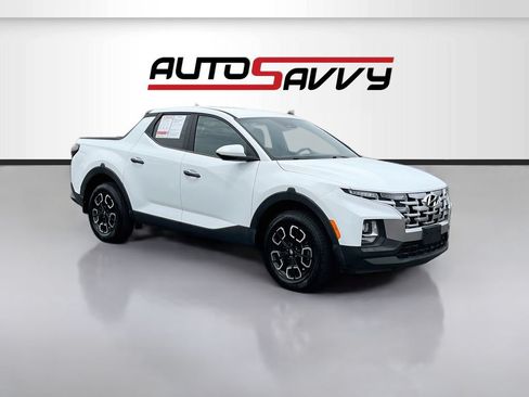 Used 2022 Hyundai Santa Cruz SE FWD image 1