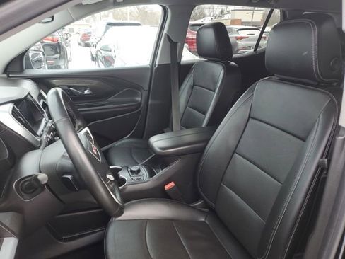 Certified 2023 GMC Terrain SLT image 5