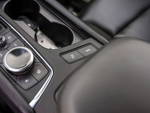 Used 2022 Cadillac XT6 Luxury FWD image 23