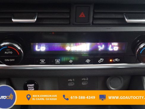 Used 2024 Nissan Rogue SV image 23