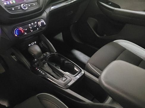 Used 2022 Chevrolet TrailBlazer LT AWD/4WD image 26