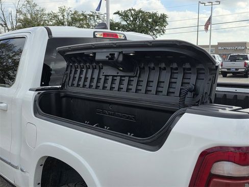 Used 2022 RAM 1500 Limited w/ Body Color Bumper Group image 31