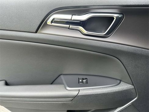 New 2026 Kia Sportage SX image 22