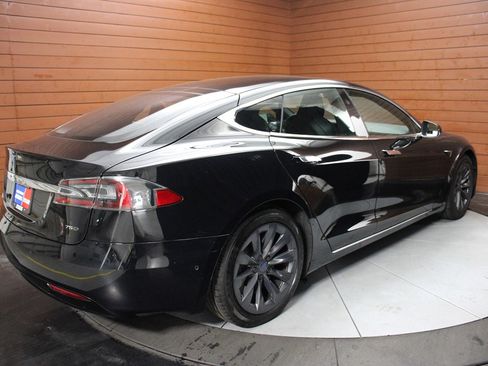 Used 2018 Tesla Model S 75D image 21