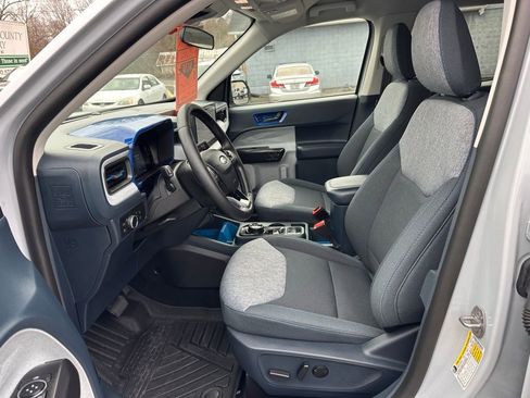 Used 2025 Ford Maverick XLT w/ XLT Luxury Package image 12