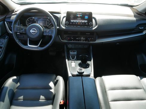 Certified 2023 Nissan Rogue SV w/ SV Premium B Package AWD/4WD image 10