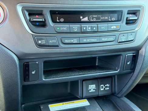 Used 2022 Honda Pilot Special Edition image 18