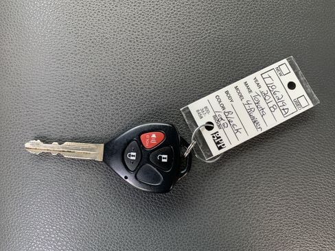 Used 2018 Toyota 4Runner SR5 Premium AWD/4WD image 37