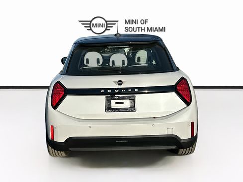 New 2026 MINI Cooper 4-Door Hardtop image 5