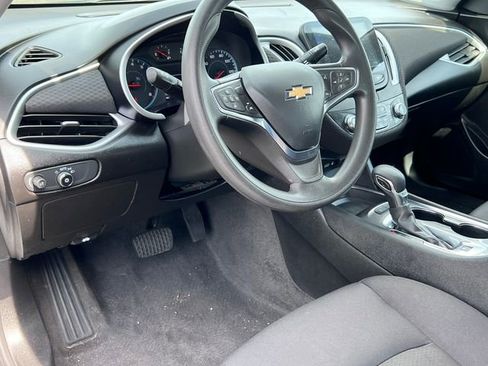 Used 2024 Chevrolet Malibu LT FWD image 15