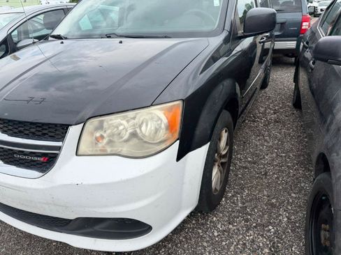Used 2012 Dodge Grand Caravan SXT FWD image 4