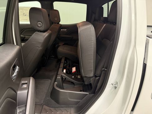 New 2025 Chevrolet Colorado LT w/ Advanced Trailering Package image 19