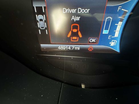 Used 2019 Ford Fusion Energi Titanium FWD image 12