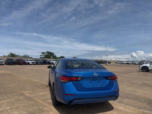 Certified 2025 Nissan Sentra SV FWD image 15